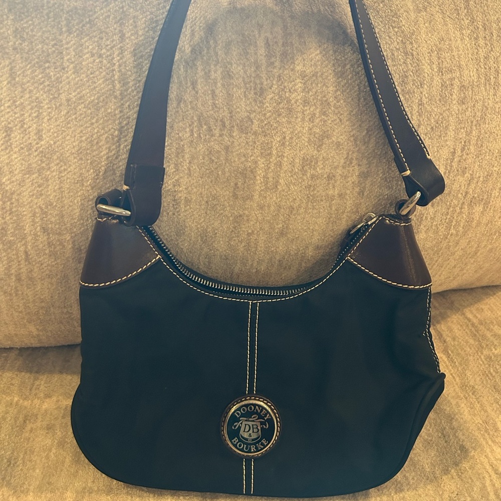 Dooney & Bourke purse. Mint condition.